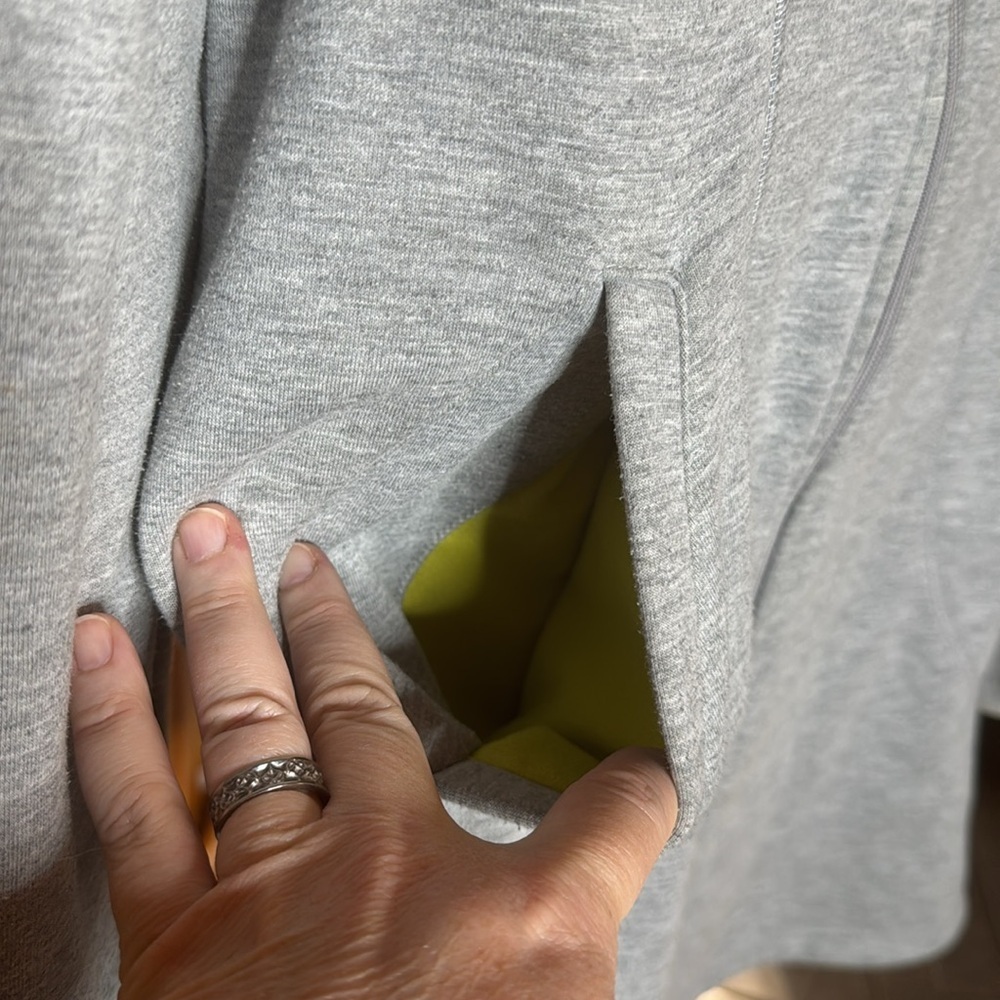 Athleta Grey Long Zip Up Fleece Sweatshirt Hoodie Jacket Size Large - Picture 4 of 12
